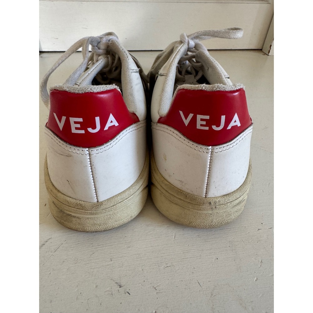 Veja V-10 sneakers in White, Nautico, and Pekin colorway women's size 9 - Picture 5 of 10
